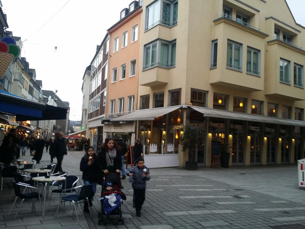 Altstadt Apartment Charly 杜塞尔多夫 外观 照片
